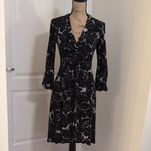 Jessica Simpson Black and White Patterned Long Sleeve Dress